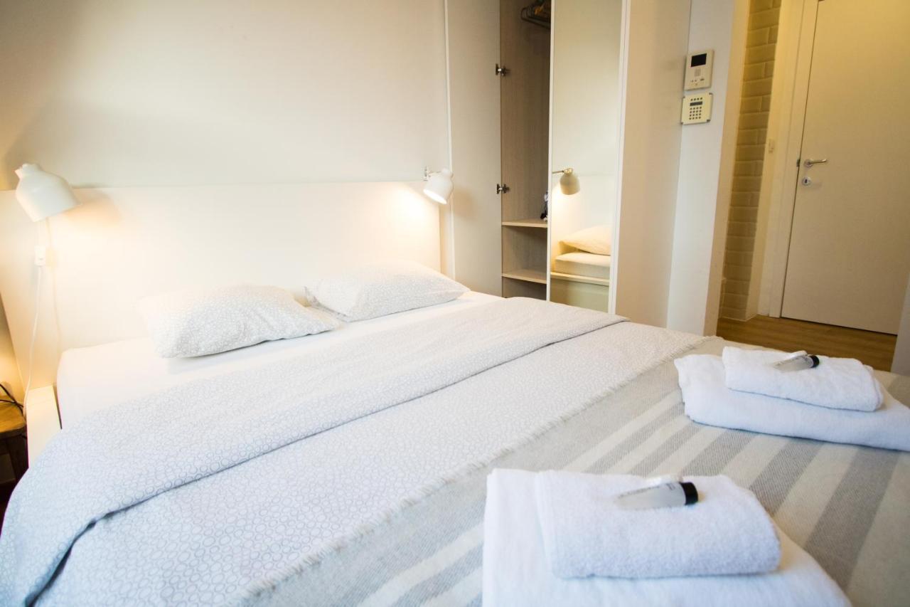 Charming Near Avenue Louise Apartamento