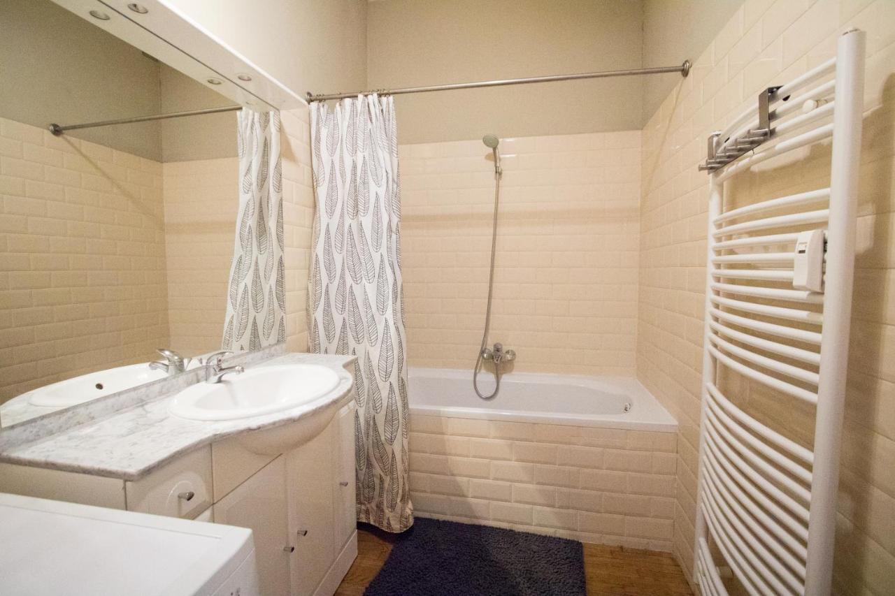 Charming Near Avenue Louise Apartamento