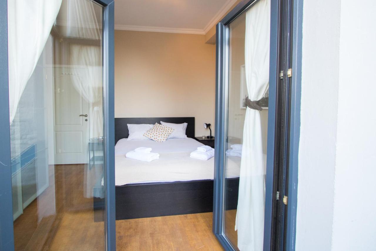 Charming Near Avenue Louise Apartamento